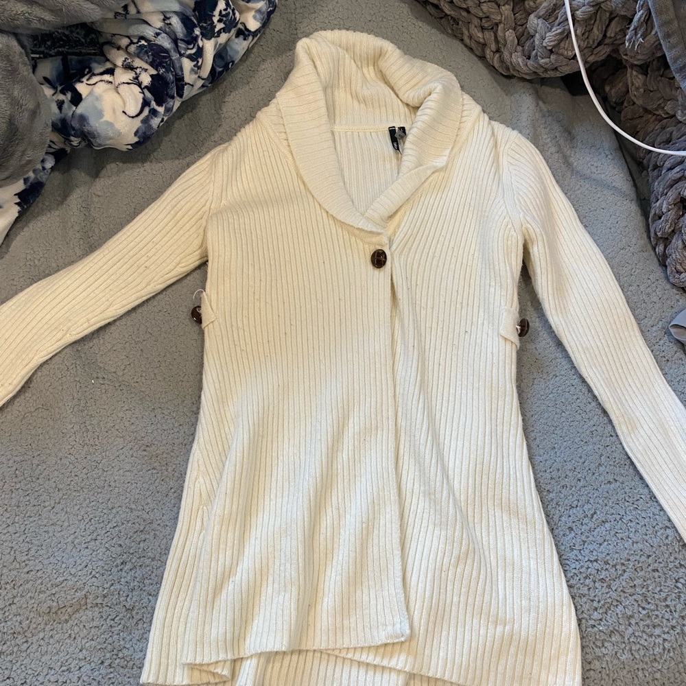Cute Cardigan!!